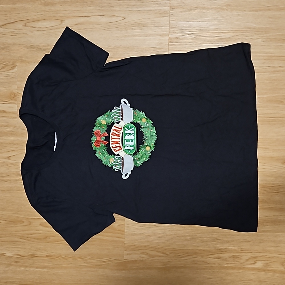 Central Perk Christmas T-Shirt